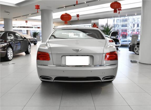 飞驰 2015款 6.0T W12 豪华版 外观   正后