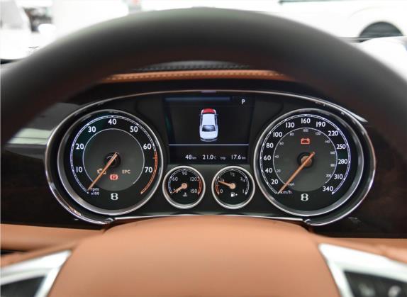 飞驰 2015款 6.0T W12 豪华版 中控类   仪表盘