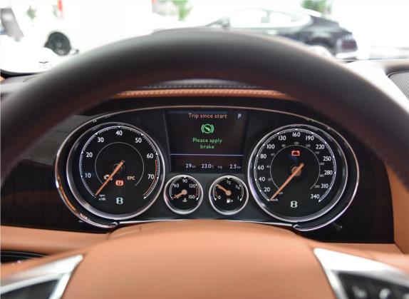 飞驰 2016款 4.0T V8 标准版 中控类   仪表盘