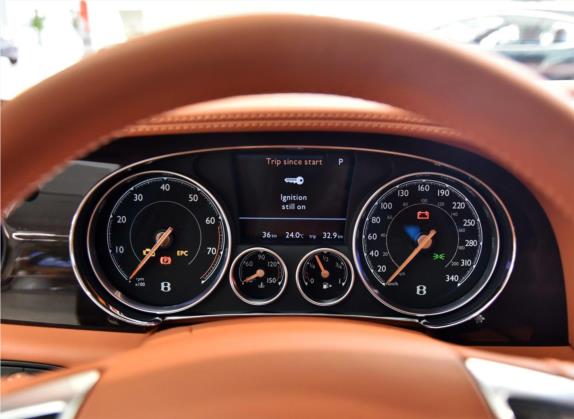飞驰 2017款 4.0T V8 标准版 中控类   仪表盘