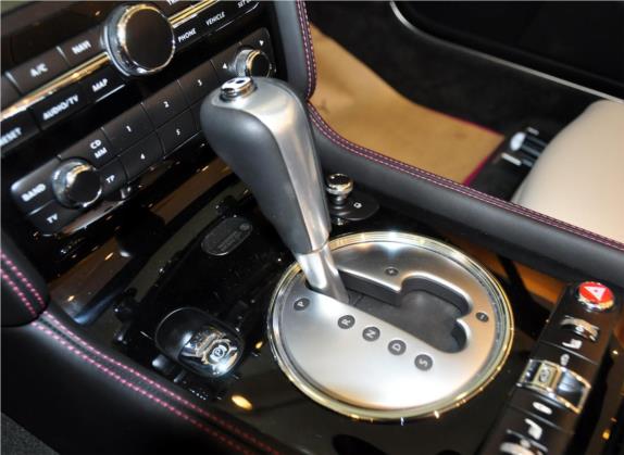 欧陆 2007款 GTC 6.0 中控类   挡把