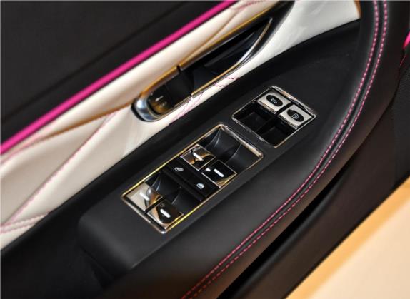 欧陆 2007款 GTC 6.0 车厢座椅   门窗控制