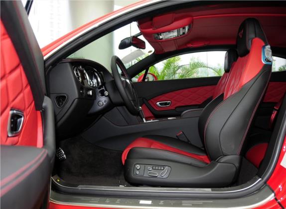 欧陆 2012款 4.0T GT V8 车厢座椅   前排空间