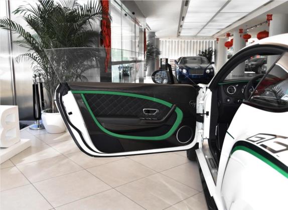 欧陆 2015款 4.0T GT3-R 车厢座椅   前门板