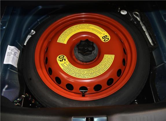 欧陆 2016款 4.0T GT V8 标准版 其他细节类   备胎