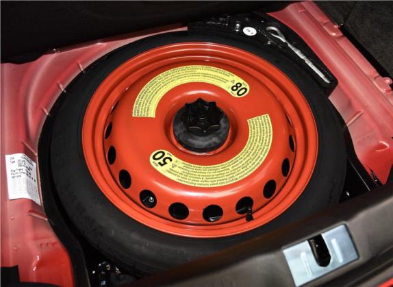 欧陆 2016款 4.0T GT V8 S 标准版 其他细节类   备胎