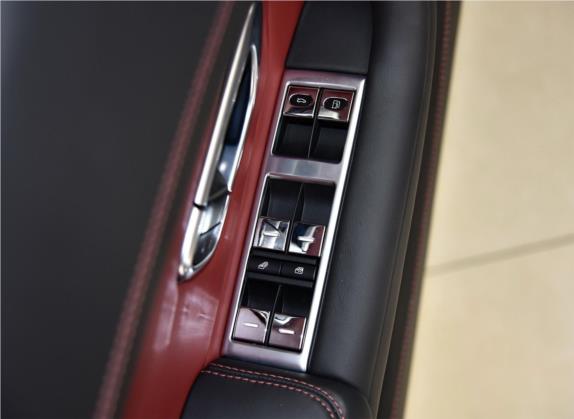 欧陆 2017款 4.0T GT V8 S 标准版 车厢座椅   门窗控制