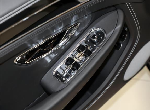 欧陆 2022款 6.0T GT W12 车厢座椅   门窗控制