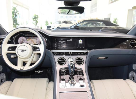欧陆 2022款 4.0T GT V8 Mulliner 中控类   中控全图