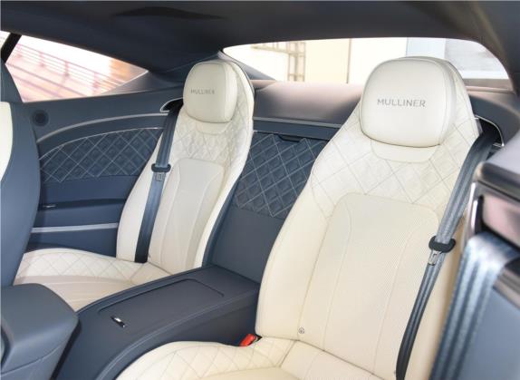 欧陆 2022款 4.0T GT V8 Mulliner 车厢座椅   后排空间