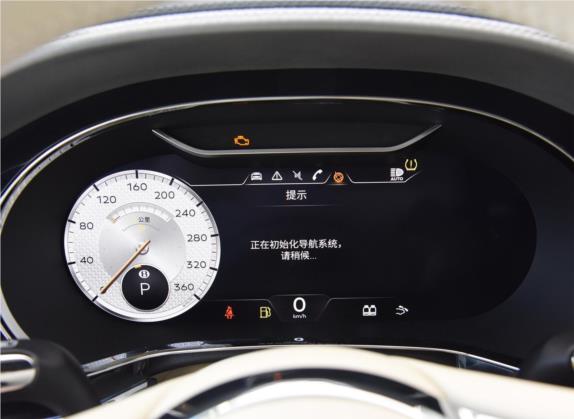 欧陆 2022款 4.0T GT V8 Mulliner 中控类   仪表盘