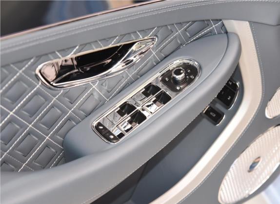 欧陆 2022款 4.0T GT V8 Mulliner 车厢座椅   门窗控制