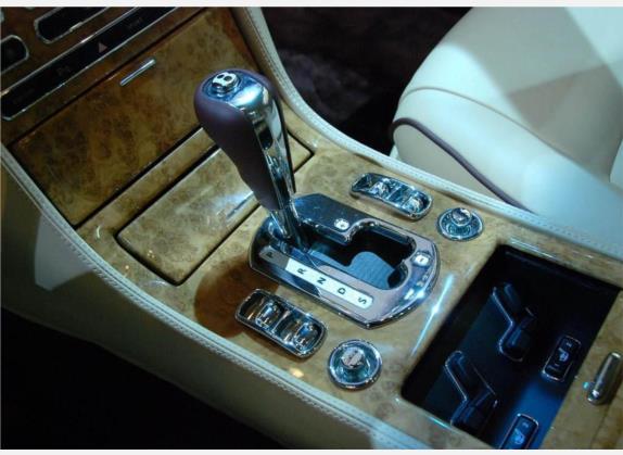 雅致 2004款 RL 6.8 中控类   挡把