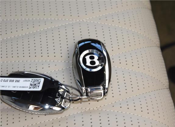 2022款 2.9T V6 Hybrid 其他细节类   钥匙