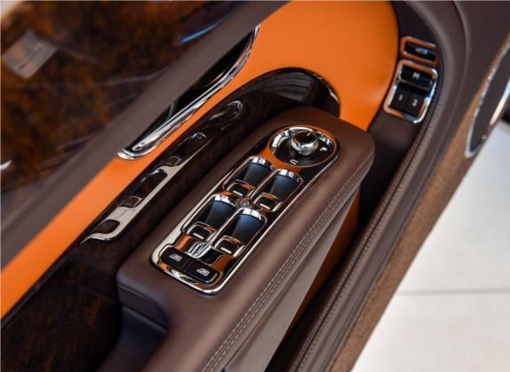 慕尚 2017款 6.8T 长轴距版 车厢座椅   门窗控制