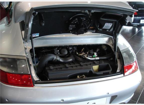 保时捷911 2005款 Turbo 3.6T 其他细节类   发动机舱