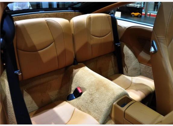 保时捷911 2006款 Targa 4S 3.8L 车厢座椅   后排空间