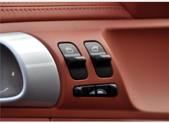 保时捷911 2010款 Turbo Cabriolet 3.8T 车厢座椅   门窗控制