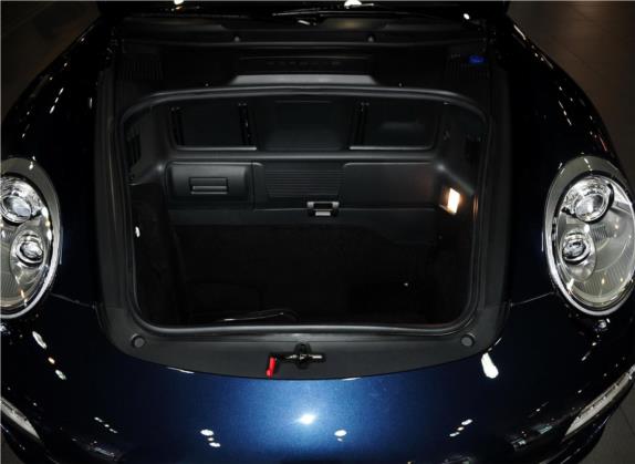 保时捷911 2010款 Targa 4S 3.8L 车厢座椅   后备厢