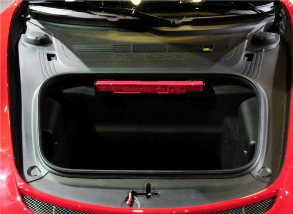 保时捷911 2013款 GT3 3.8L 车厢座椅   后备厢
