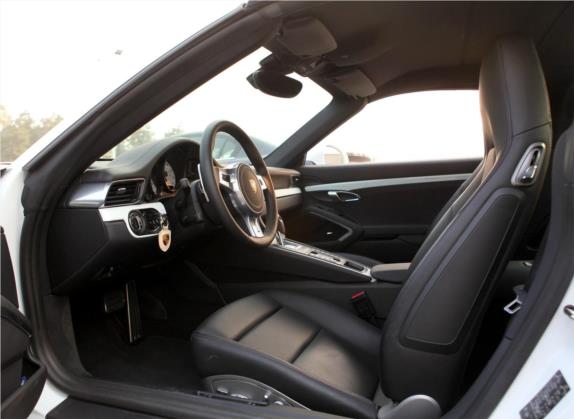 保时捷911 2014款 Targa 4S 3.8L 车厢座椅   前排空间