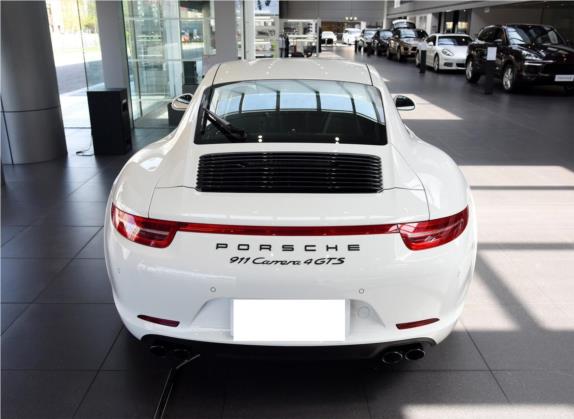 保时捷911 2015款 Carrera 4 GTS 3.8L 外观   正后