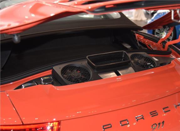 保时捷911 2015款 Carrera Cabriolet 3.4L Style Edition 其他细节类   发动机舱