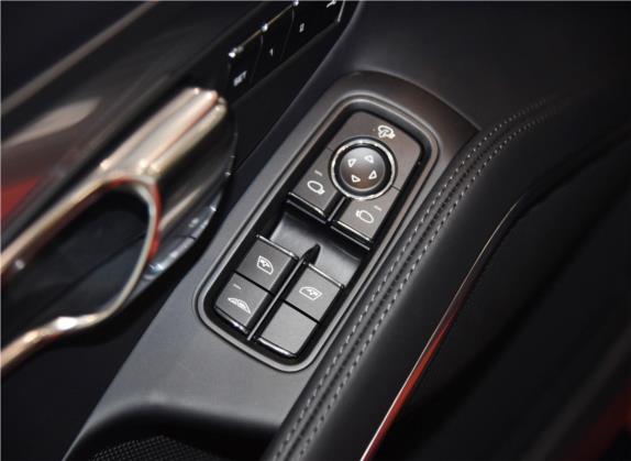 保时捷911 2015款 Carrera Cabriolet 3.4L Style Edition 车厢座椅   门窗控制