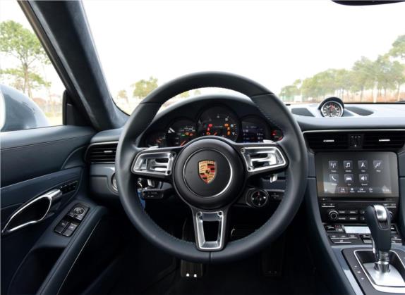 保时捷911 2016款 Carrera 4 3.0T 中控类   驾驶位