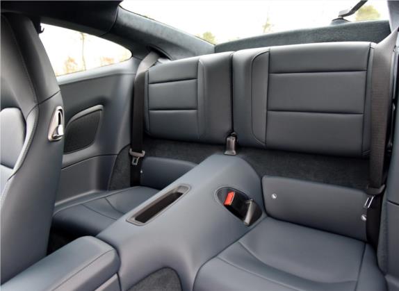 保时捷911 2016款 Carrera 4 3.0T 车厢座椅   后排空间