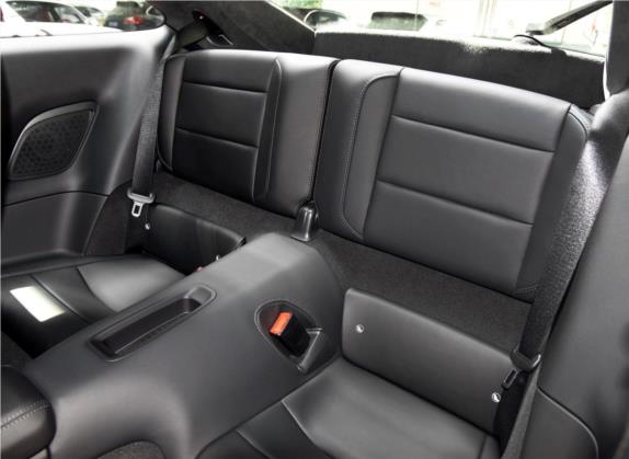 保时捷911 2016款 Carrera 4S 3.0T 车厢座椅   后排空间