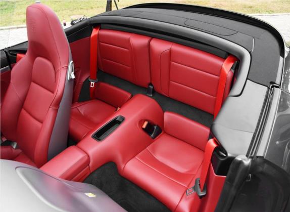 保时捷911 2016款 Carrera 4 Cabriolet 3.0T 车厢座椅   后排空间