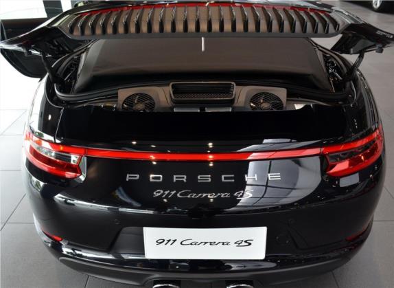 保时捷911 2016款 Carrera 4S Cabriolet 3.0T 其他细节类   发动机舱