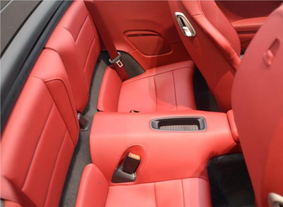 保时捷911 2016款 Turbo S Cabriolet 3.8T 车厢座椅   后排空间