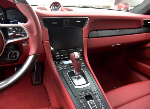 保时捷911 2017款 Carrera 4 GTS 3.0T 中控类   中控台