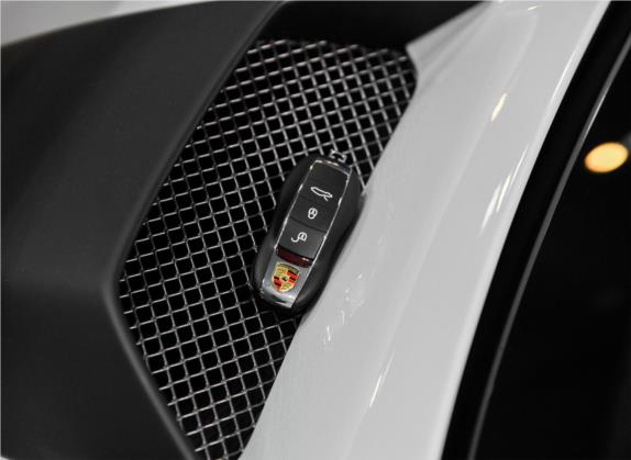 保时捷911 2018款 GT3 4.0L 其他细节类   钥匙