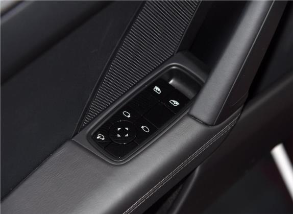保时捷911 2020款 Carrera 3.0T 车厢座椅   门窗控制