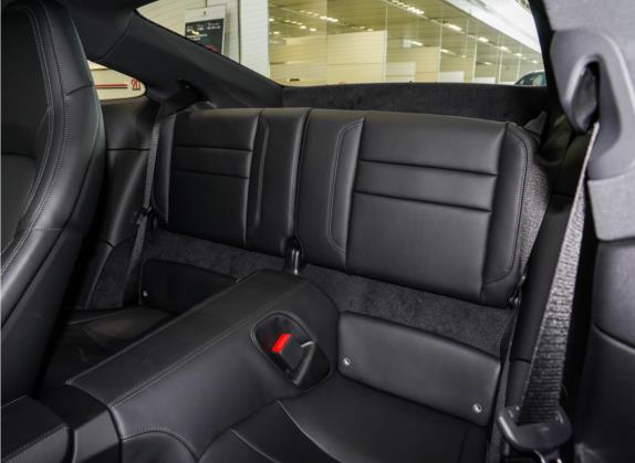 保时捷911 2020款 Carrera 4 3.0T 车厢座椅   后排空间