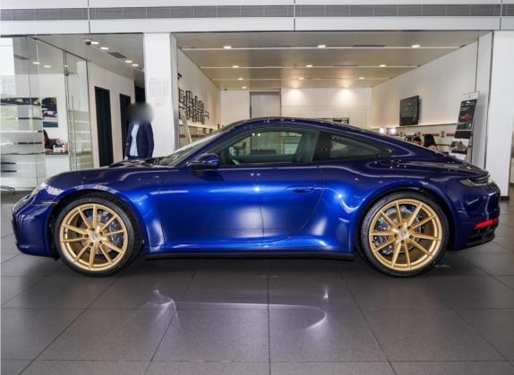 保时捷911 2020款 Carrera 4 3.0T 外观   正侧