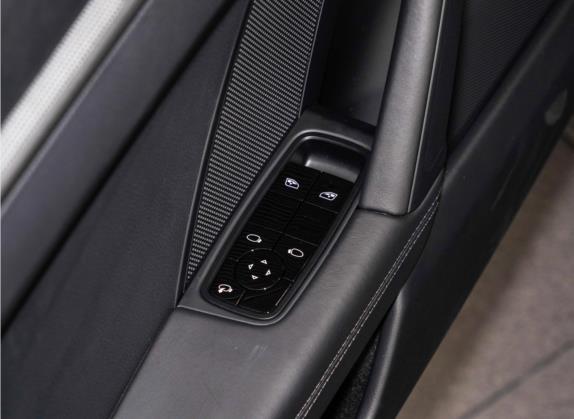 保时捷911 2020款 Carrera 4 3.0T 车厢座椅   门窗控制