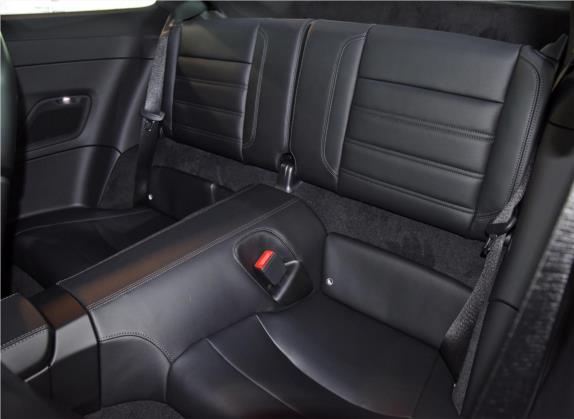 保时捷911 2020款 Turbo S 3.7T 车厢座椅   后排空间