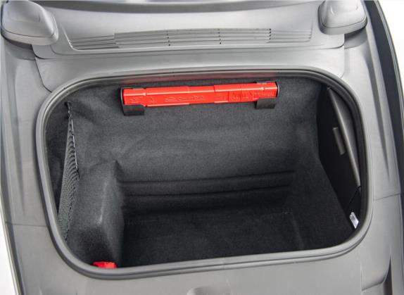 保时捷911 2020款 Turbo S 3.7T 车厢座椅   后备厢