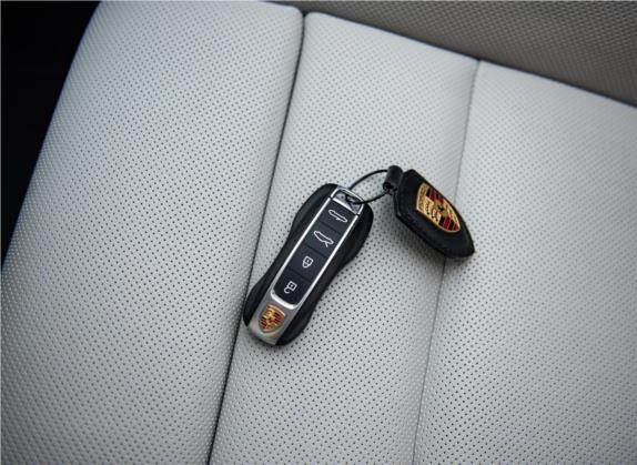 保时捷911 2020款 Turbo S Cabriolet 3.7T 其他细节类   钥匙
