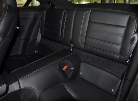保时捷911 2021款 Turbo S 3.7T 保时捷中国20周年纪念版 车厢座椅   后排空间