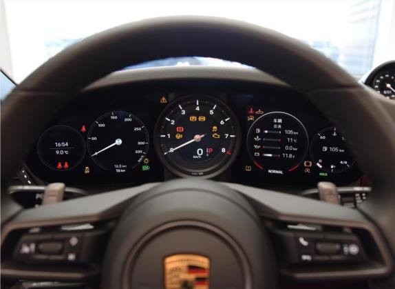 保时捷911 2022款 Carrera Cabriolet 3.0T 中控类   仪表盘