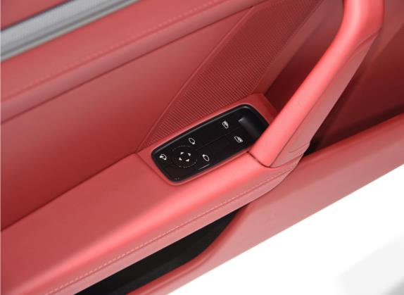 保时捷911 2022款 Targa 4 3.0T 车厢座椅   门窗控制