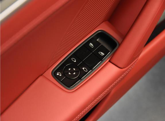 保时捷911 2022款 Carrera 4S 3.0T 车厢座椅   门窗控制