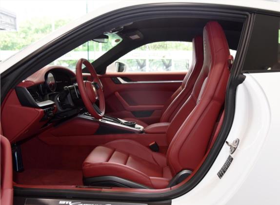 保时捷911 2023款 Carrera S 3.0T 车厢座椅   前排空间