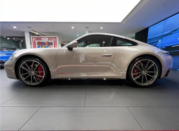 保时捷911 2023款 Carrera 4S 3.0T 外观   正侧