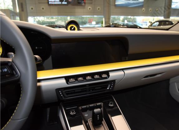保时捷911 2023款 Targa 4 3.0T 中控类   中控台